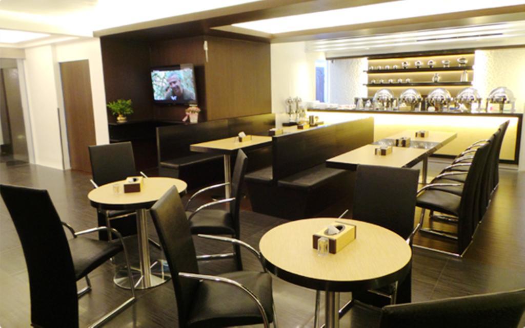 Clover City Center Plus Hotel Yangon Extérieur photo