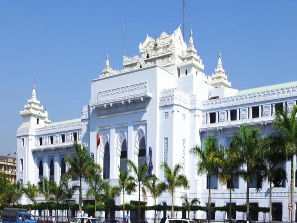 Clover City Center Plus Hotel Yangon Extérieur photo