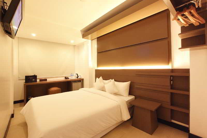 Clover City Center Plus Hotel Yangon Extérieur photo