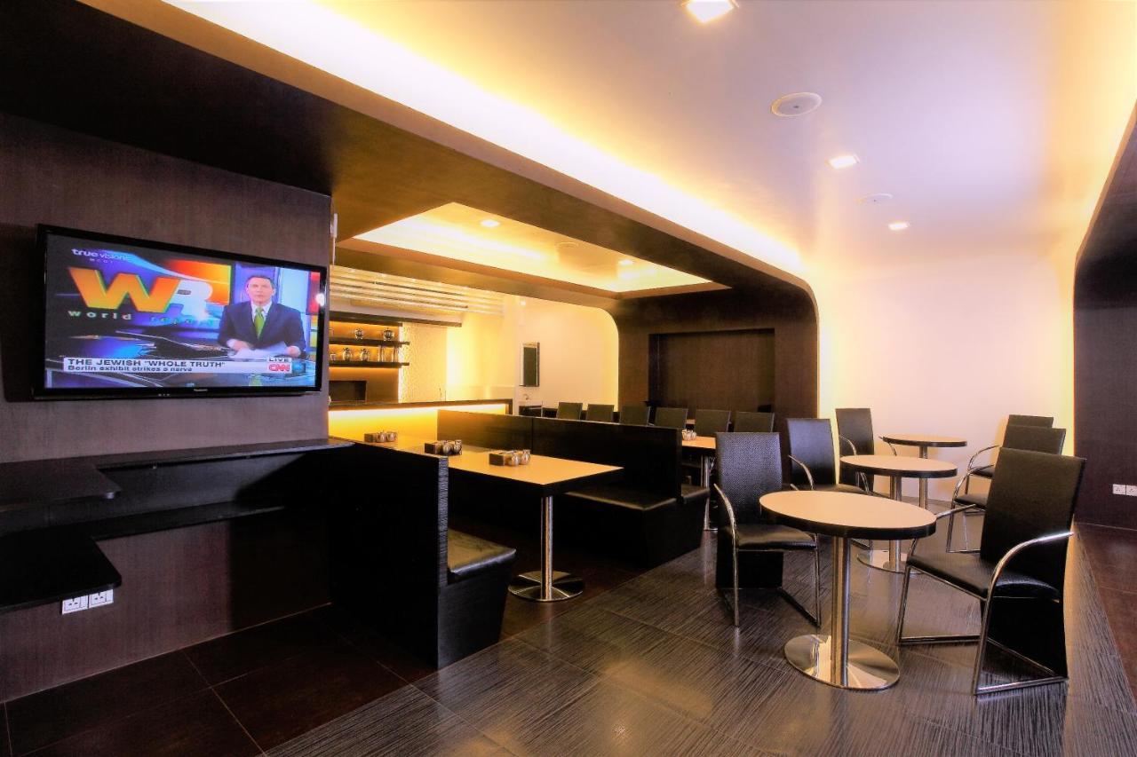 Clover City Center Plus Hotel Yangon Extérieur photo