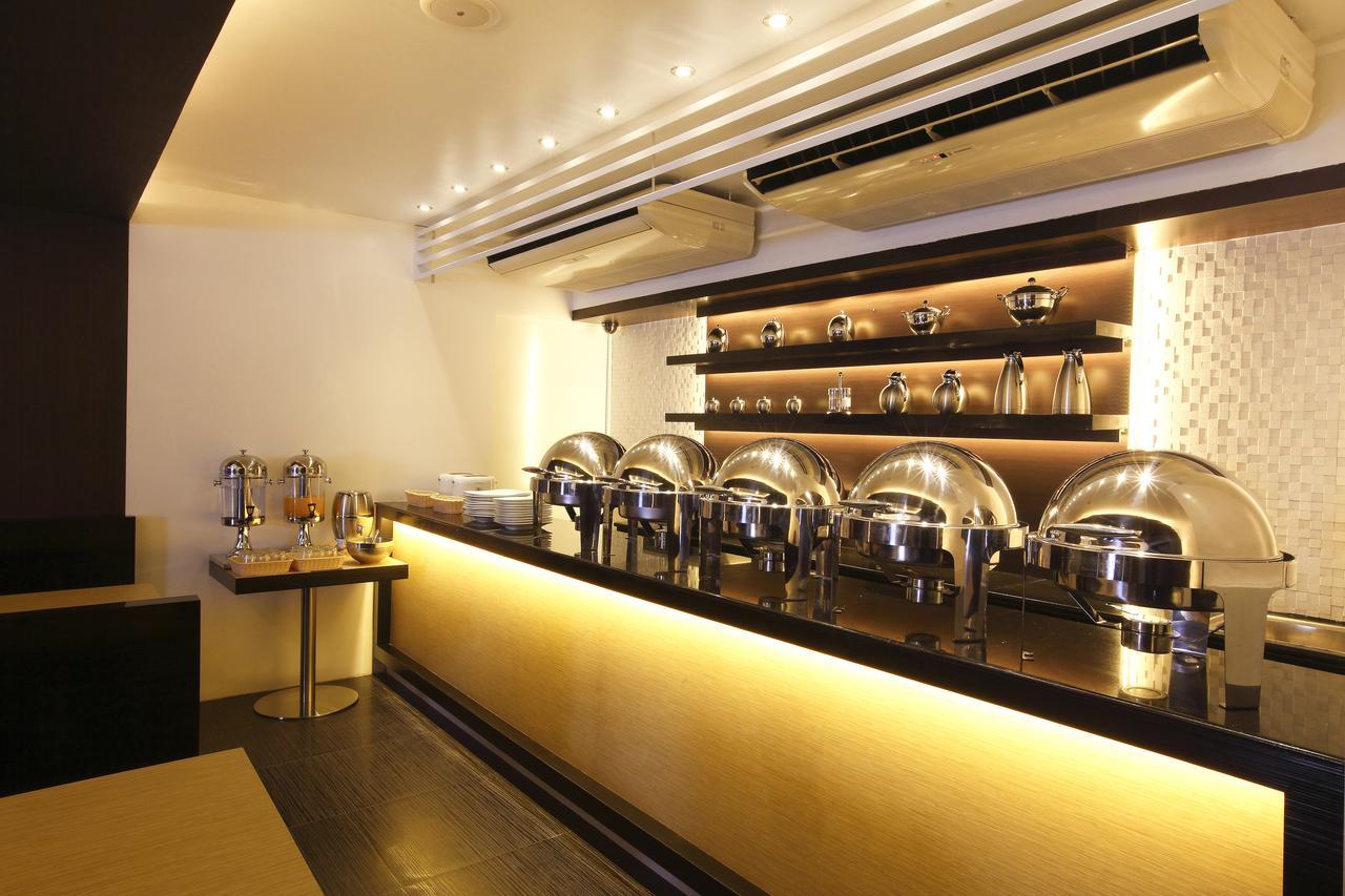 Clover City Center Plus Hotel Yangon Extérieur photo