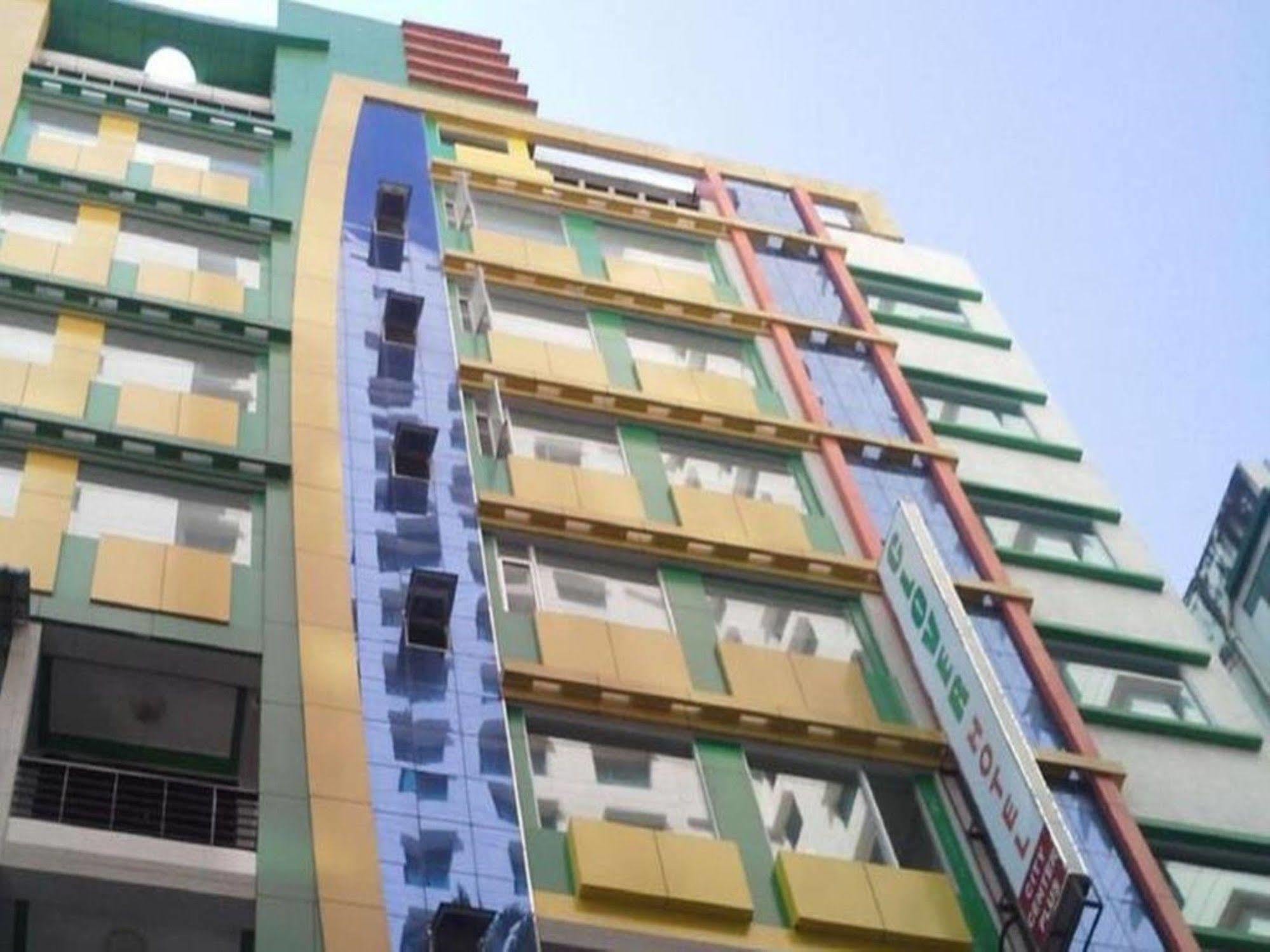 Clover City Center Plus Hotel Yangon Extérieur photo